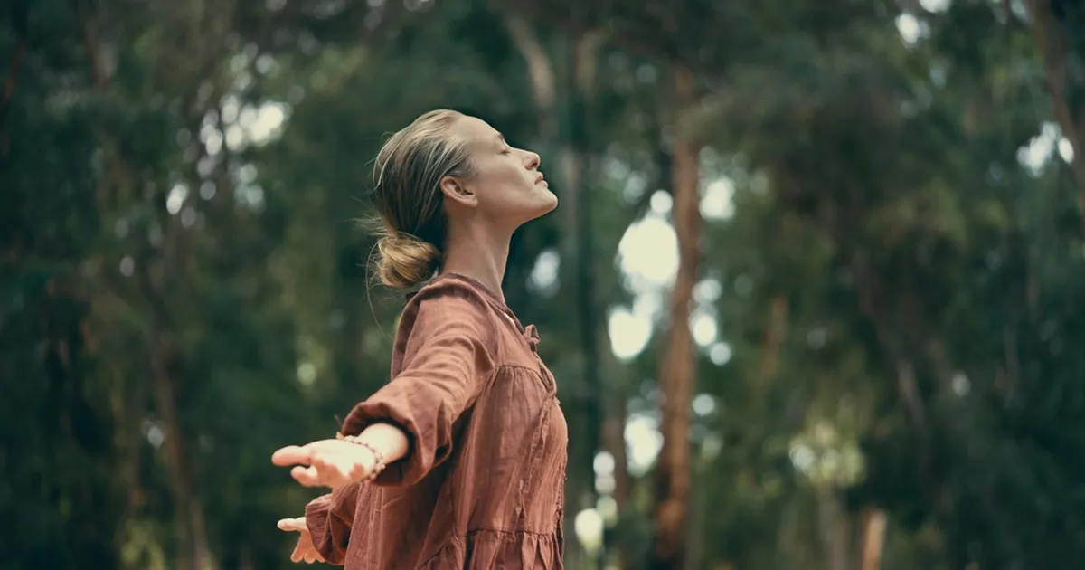 Kaheks aastaks puu otsa elama kolinud naine avaldas, miks ta seda tegi