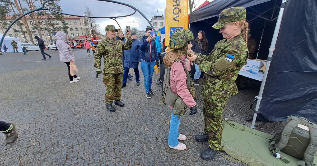 GALERII ⟩ «Riigid ja rahvad ei pea omavahel verd valama.» Võrus tähistati laada ja aruteluga Euroopa päeva