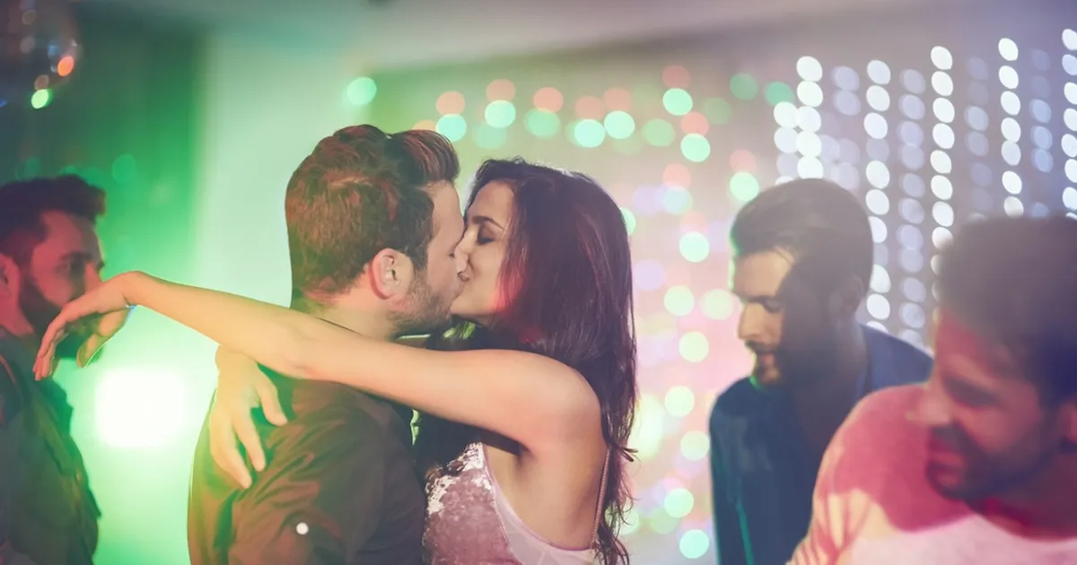 KÕLAB TUTTAVALT? ⟩ Nartsissiste tabab kohtingul alati üks kindel tunne