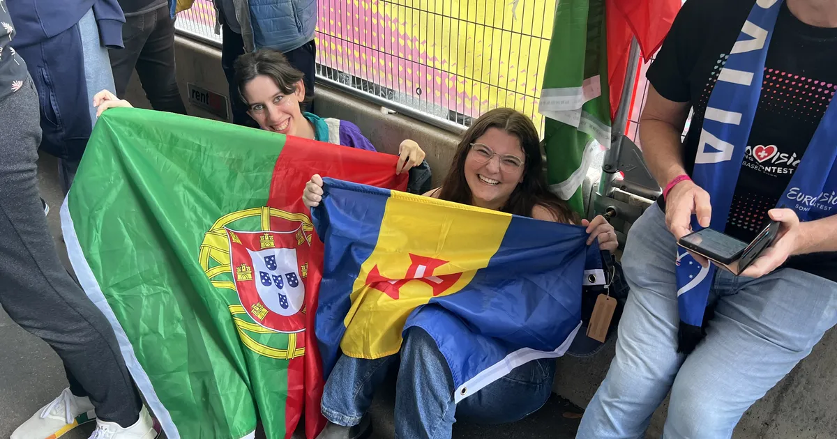 OTSEFOTOD ⟩ «Oleme tunde oodanud...» Eurovisiooni esimene poolfinaal on Baselisse toonud tuhanded fännid