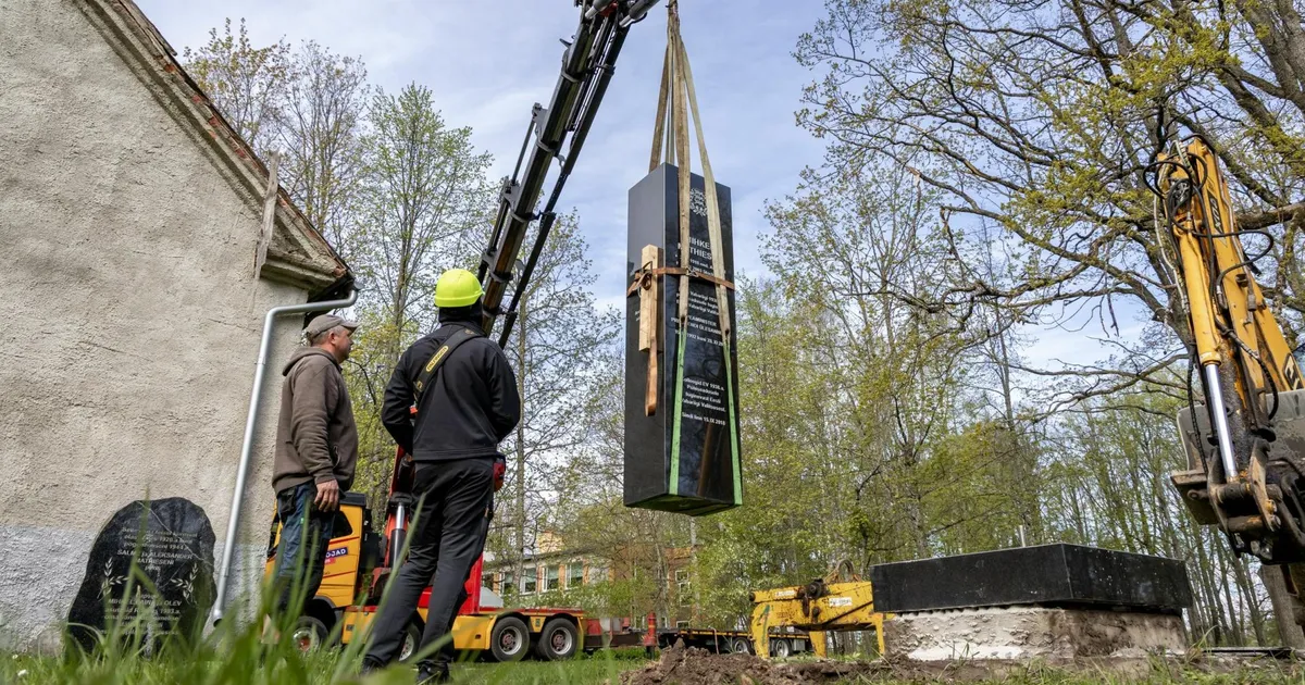 Galerii ja video ⟩ Seitsmeaastase saaga lõpp: vallavõim eemaldas loata püstitatud samba