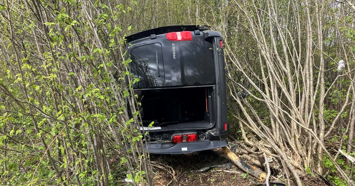 Läänemaal hukkus teelt välja sõitnud auto juht