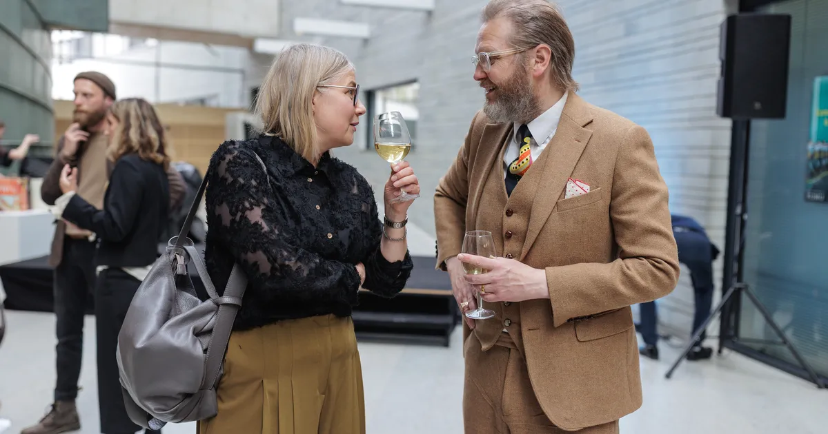 Kumus avati Islandi kunsti superstaari näitus