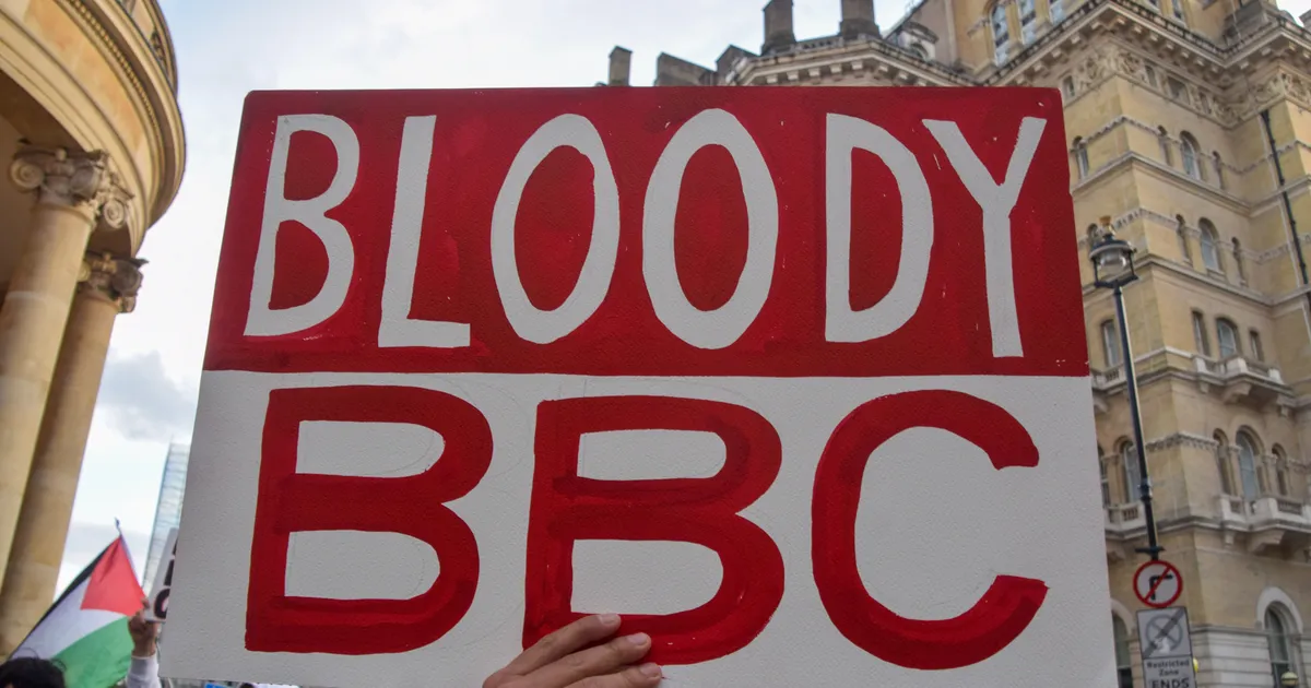 Hamasi telekanali juht pääses sõltumatu analüütiku pähe korduvalt BBC eetrisse