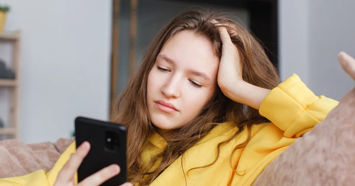 ETTEVAATUST ⟩ Niimoodi telefoni kasutades ohustab sind depressioon