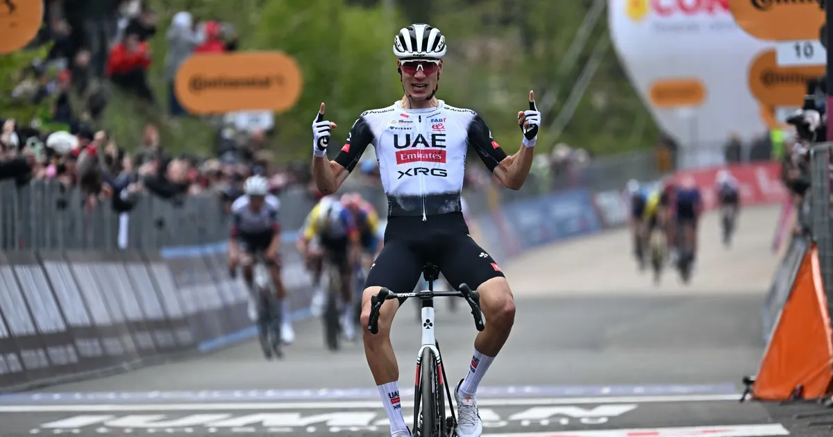 VIDEO ⟩ Giro d'Italia liidrit tabas krahh