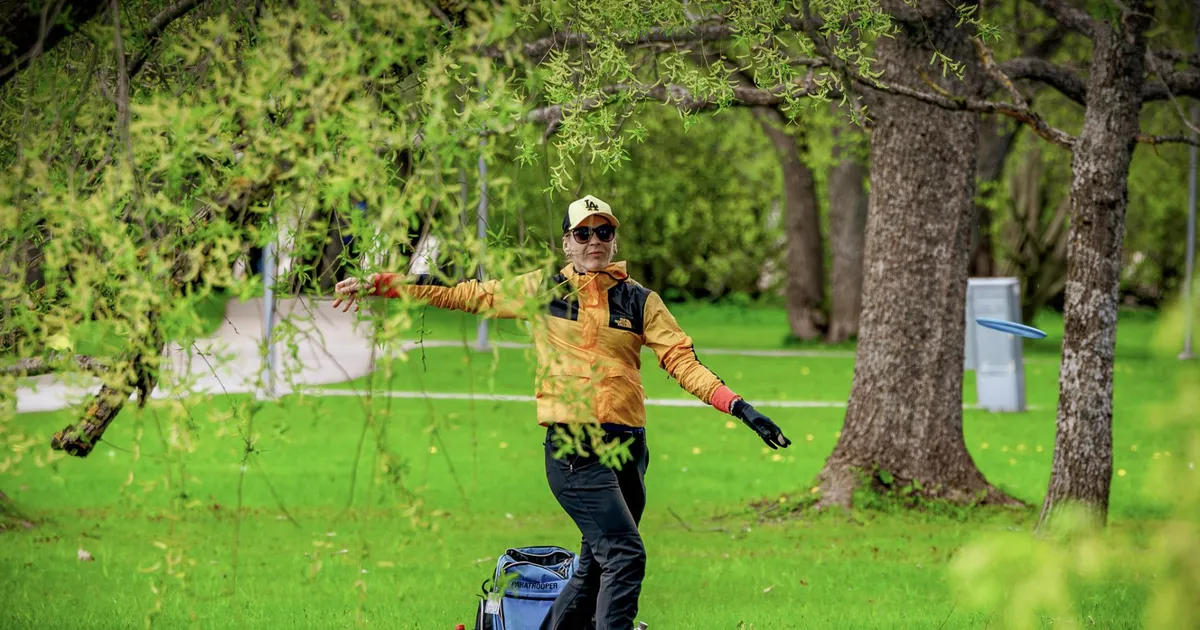GALERII ⟩ Eksklusiivne kettagolfiturniir tõi Pärnu Rannaparki rekordarvu osalejaid