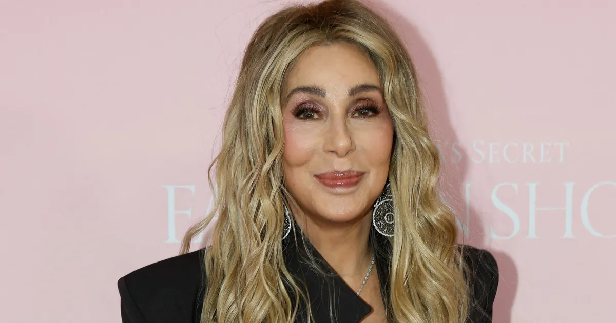 PALJU ÕNNE! ⟩ Legendaarne lauljanna Cher tähistab enda sünnipäeva!