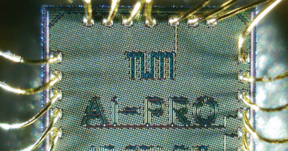 Münchenis sündis tavatu tehisarukiip – see ei vajagi pilve nagu teised