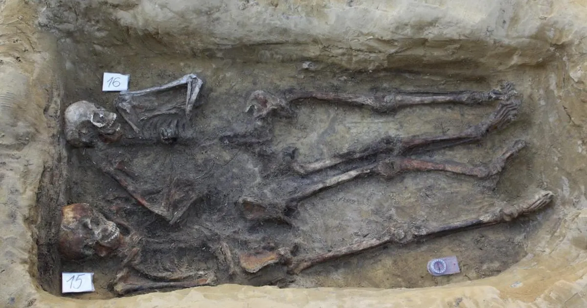 Varauusaegne kaksikmatus Sillamäe kalmistult