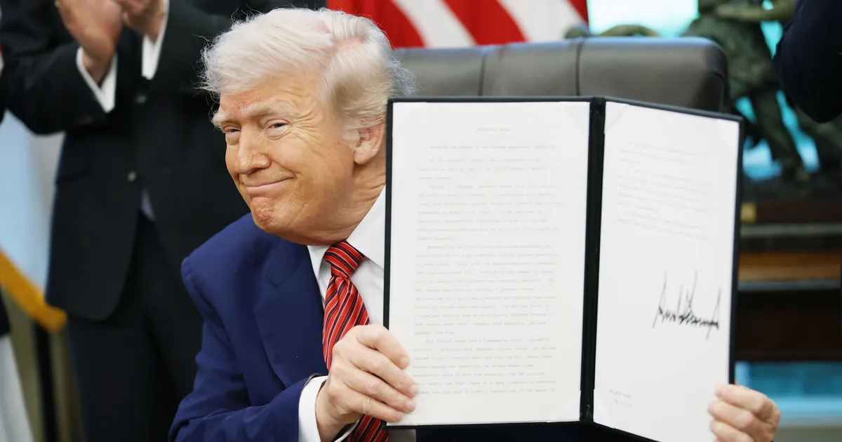 Trump allkirjastas uue korralduse - tuumaaktsiad reageerisid hüppega