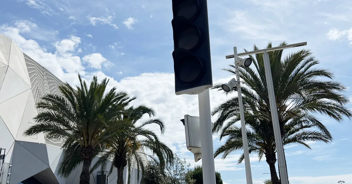 Prantsuse võimud kahtlustavad Nice'is 45 000 inimese elektrita jätmisel sabotaaži