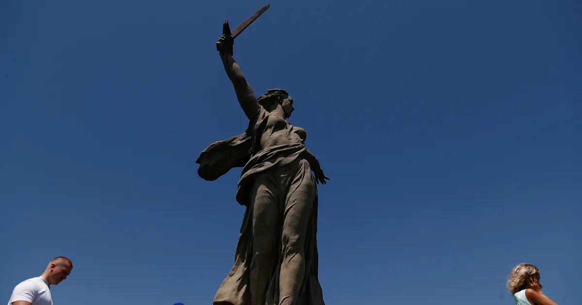 Moskva ülikooli kantsler suri nõukogudeaegse kuju sees