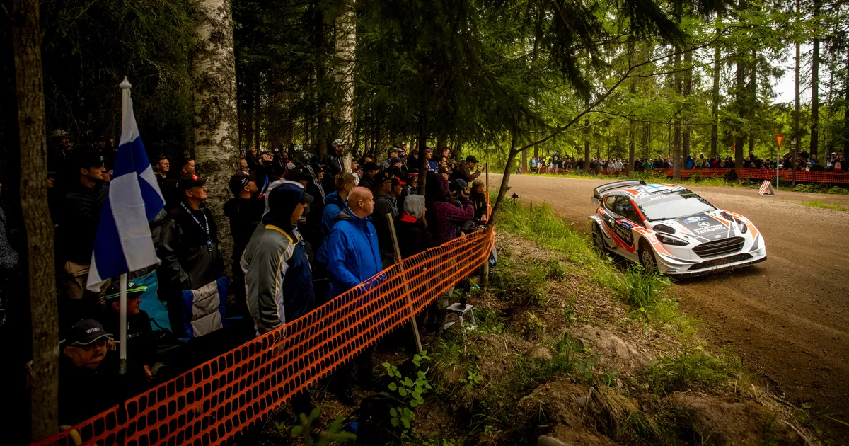Paar tundi enne starti joobespäi vahele jäänud Soome rallimees sai pika võistluskeelu