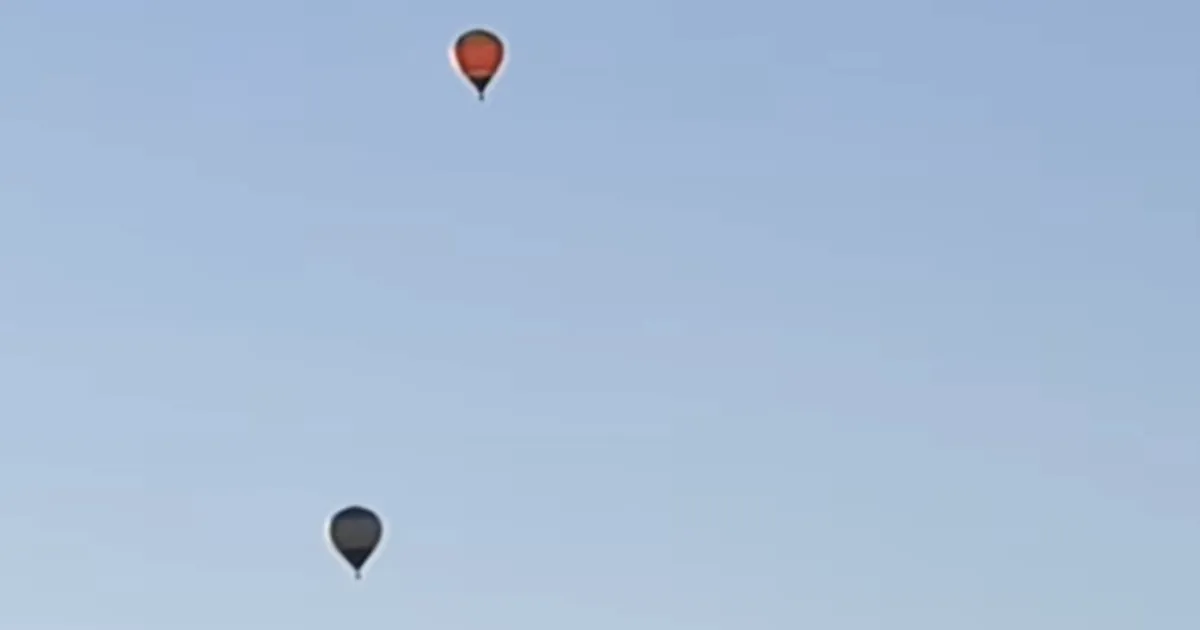 ABIELU PILVEDE KOHAL ⟩ Tartu noorpaar sõlmis igavese liidu kuumaõhupallis! Vaimulik: ega ma kõrgusi ei armasta, aga...