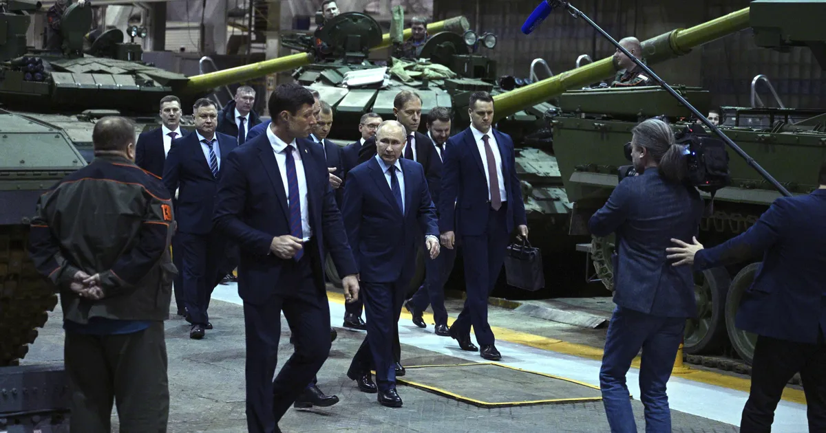 WSJ: Vladimir Putin on Venemaa majanduse täielikult sõjale häälestanud