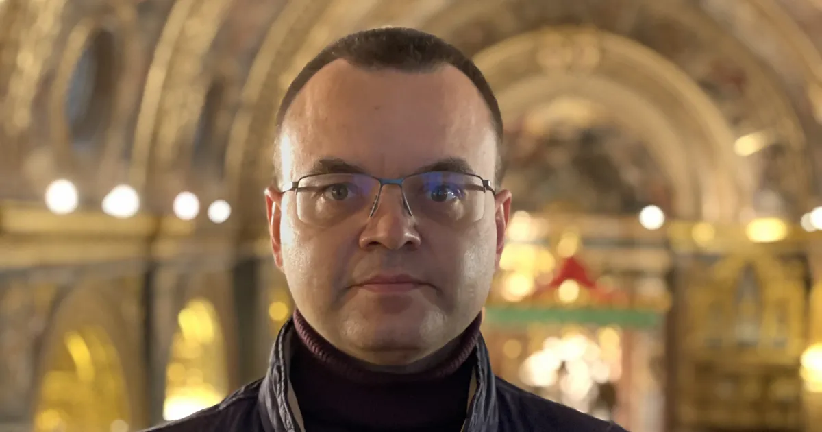 MARTIN HALLIK ⟩ Puhas prügi jäätmereformis