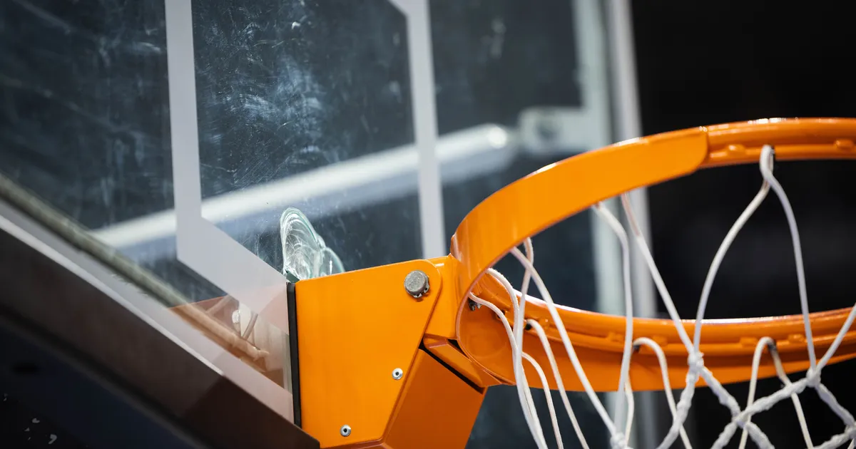 FOTO ⟩ Tartlased viskasid finaalmängu eel nalja. «Meil on varulaud.»