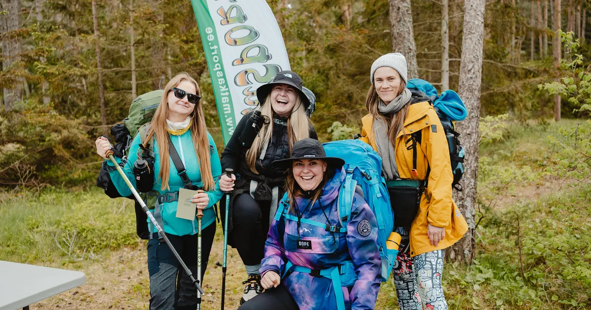 GALERII ⟩ Loodusmatk ümber Kõpu poolsaare tõi Hiiumaale ligi 200 matkaselli