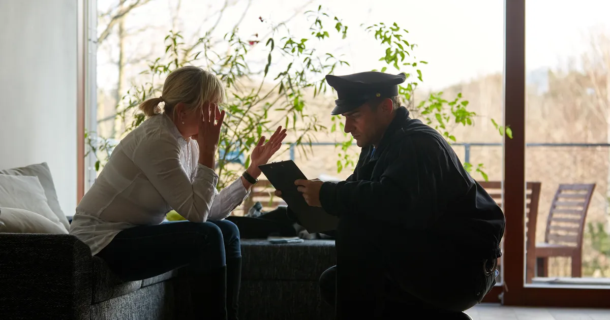 SUVEMÜSTEERIUM ⟩ «Ilmselt oli vanapoisil mingi tervisehäire, mis pani ta tasakaalu kaotama... Mees oli keeldunud arsti juurde minemast»