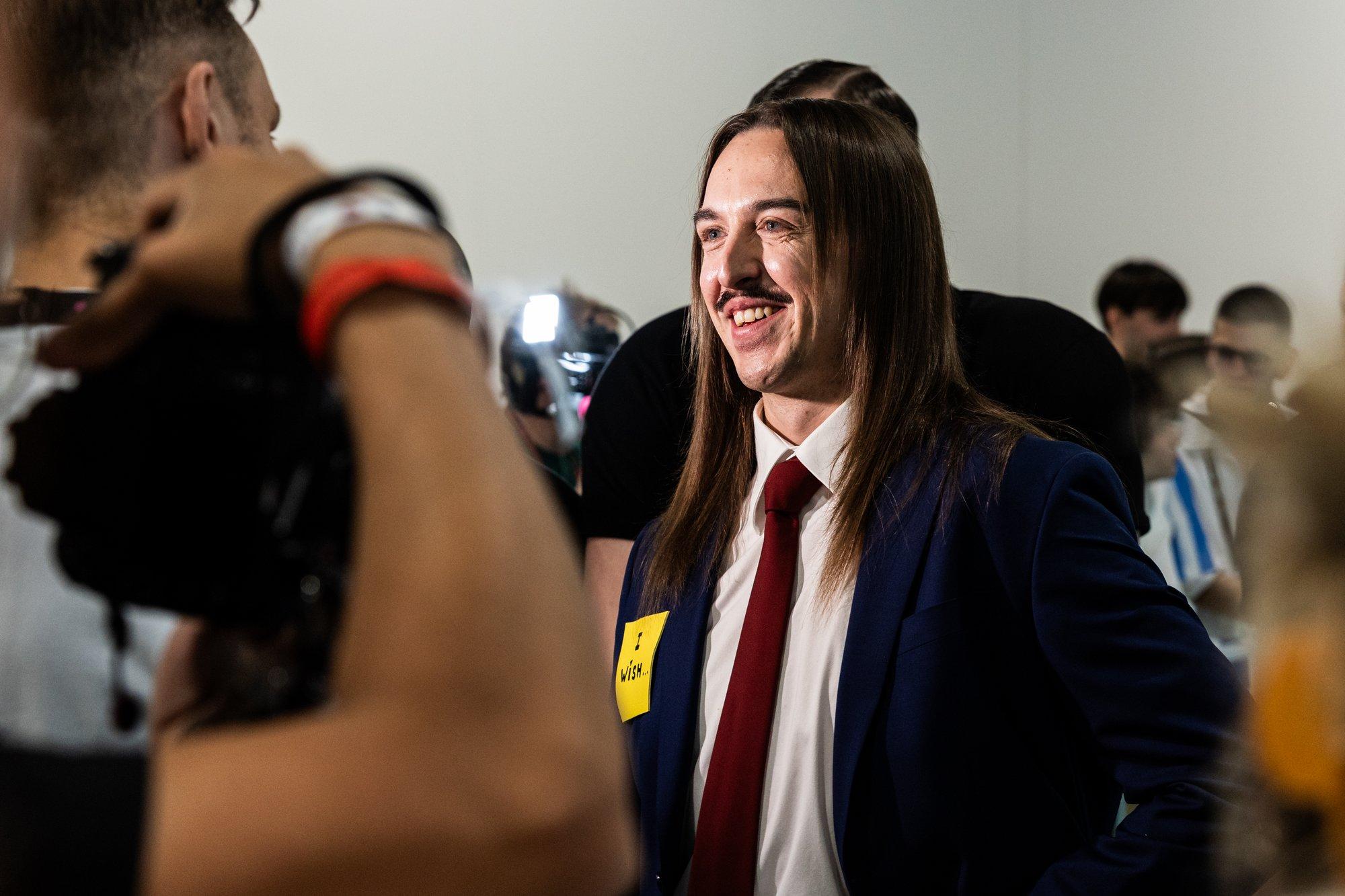 KROONIKA BASELIS | Tommy Cash on enne poolfinaali lootusrikas: viimane proov läks väga hästi, esinesime nii nagu Eesti Laulul