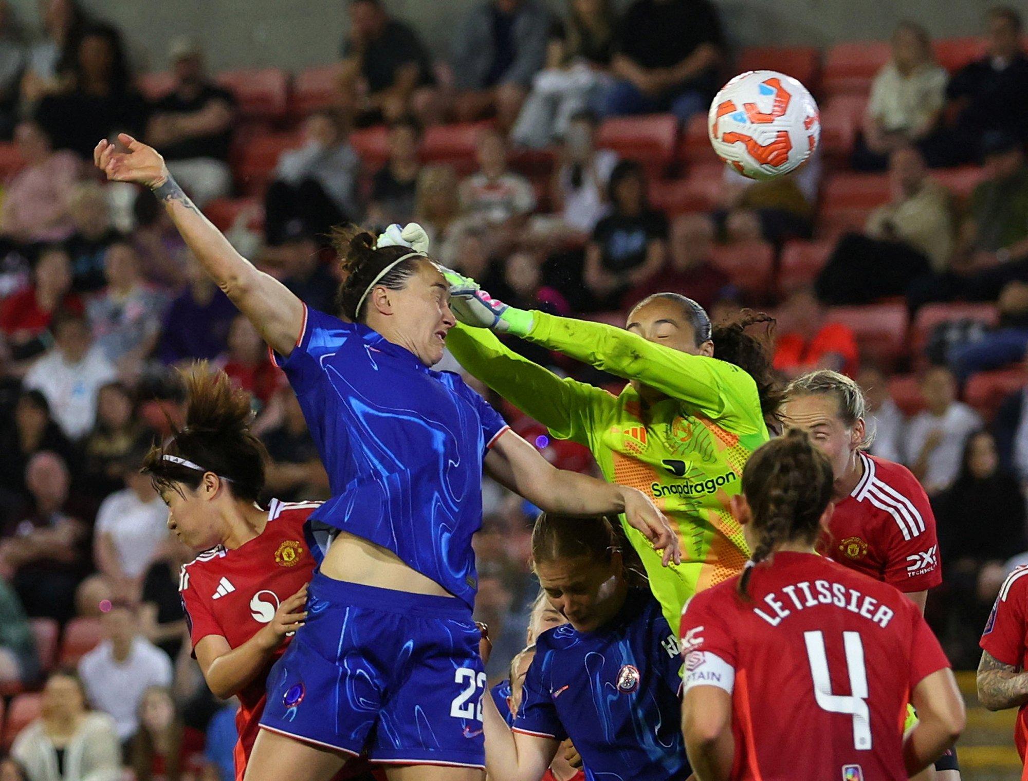 Transnaistel ei lubata enam Inglismaal naiste jalgpalli mängida