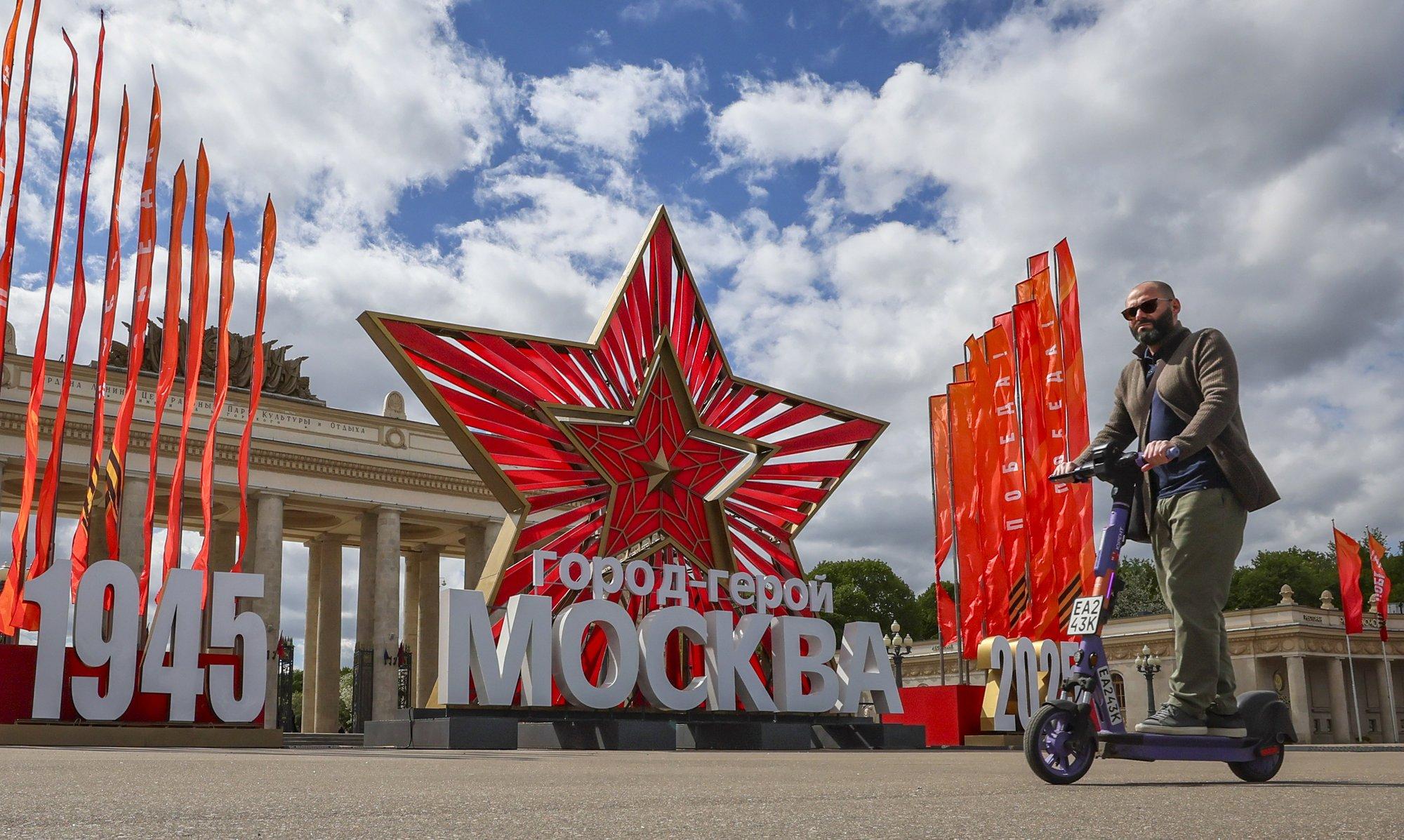 Vene luure sõnul üritatakse 9. mai pidu rikkuda. Meedias kirutakse Kallast, Vseviovit ja isegi Serbiat