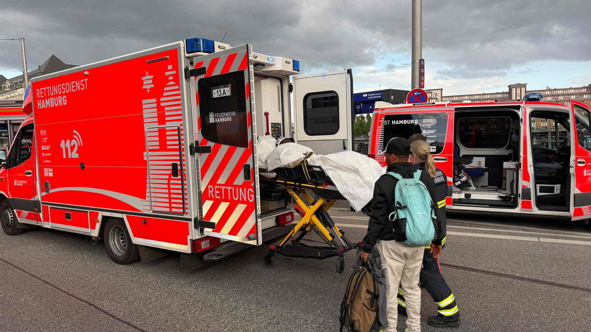 FOTOD ja VIDEOD I Hamburgi raudteejaamas sai noarünnakus viga vähemalt 17 inimest