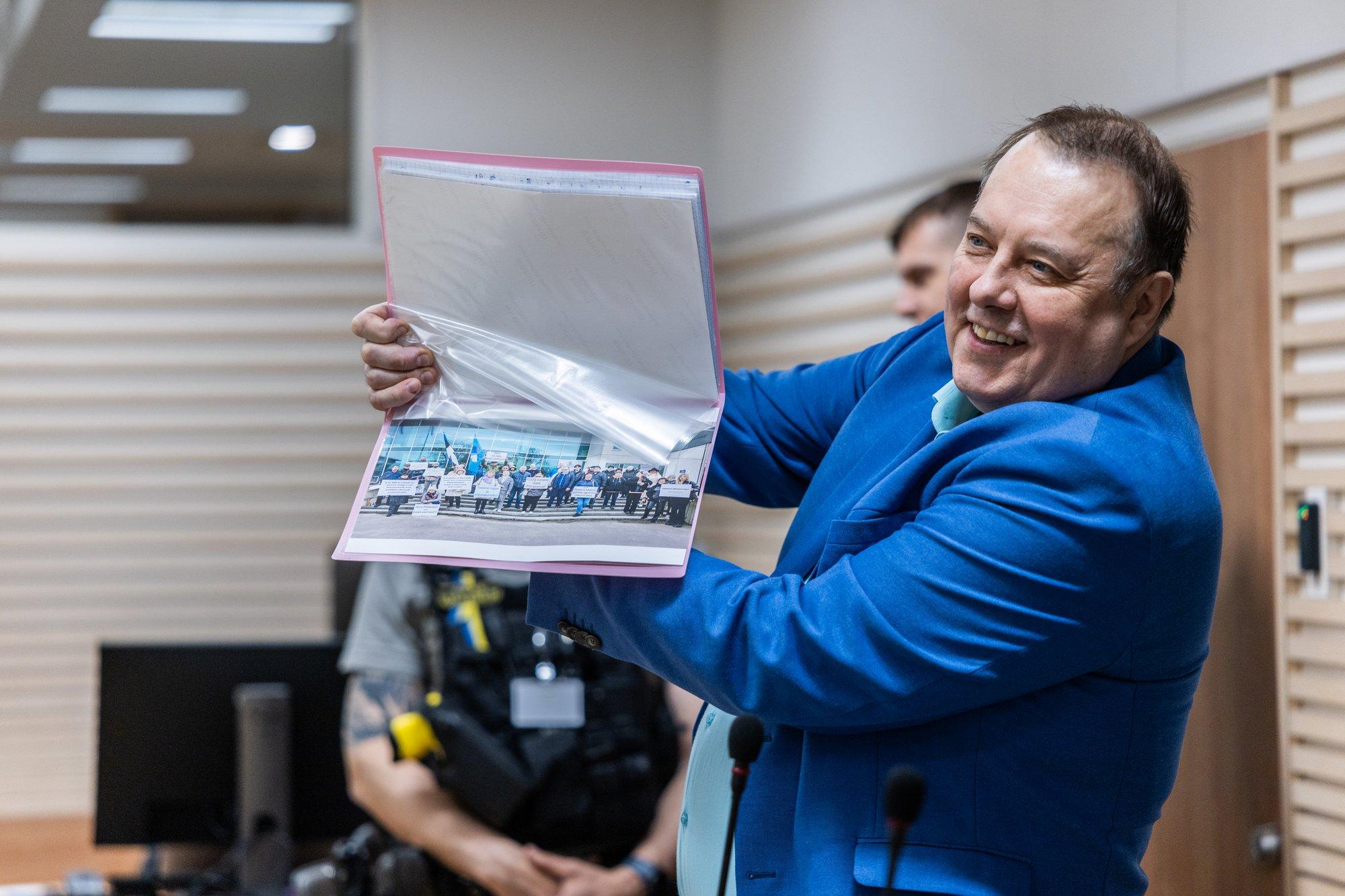 Peterson üle kahe tunni kestnud viimases sõnas: jah, ka minul on erinevaid arvamusi Ukrainast ja Ukraina poliitikast, aga kas ma pean selle eest vastutama?