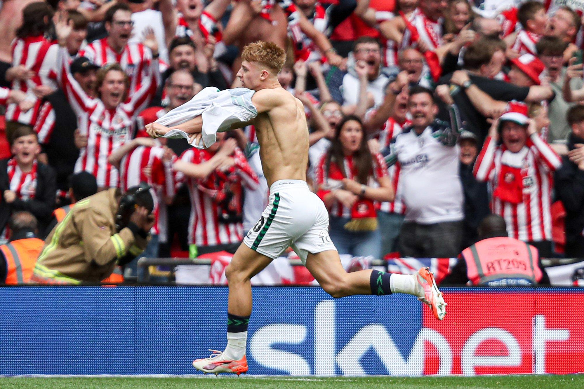 Mart Poomi eksklubi võttis dramaatilise võidu ja tõusis Inglismaa kõrgliigasse