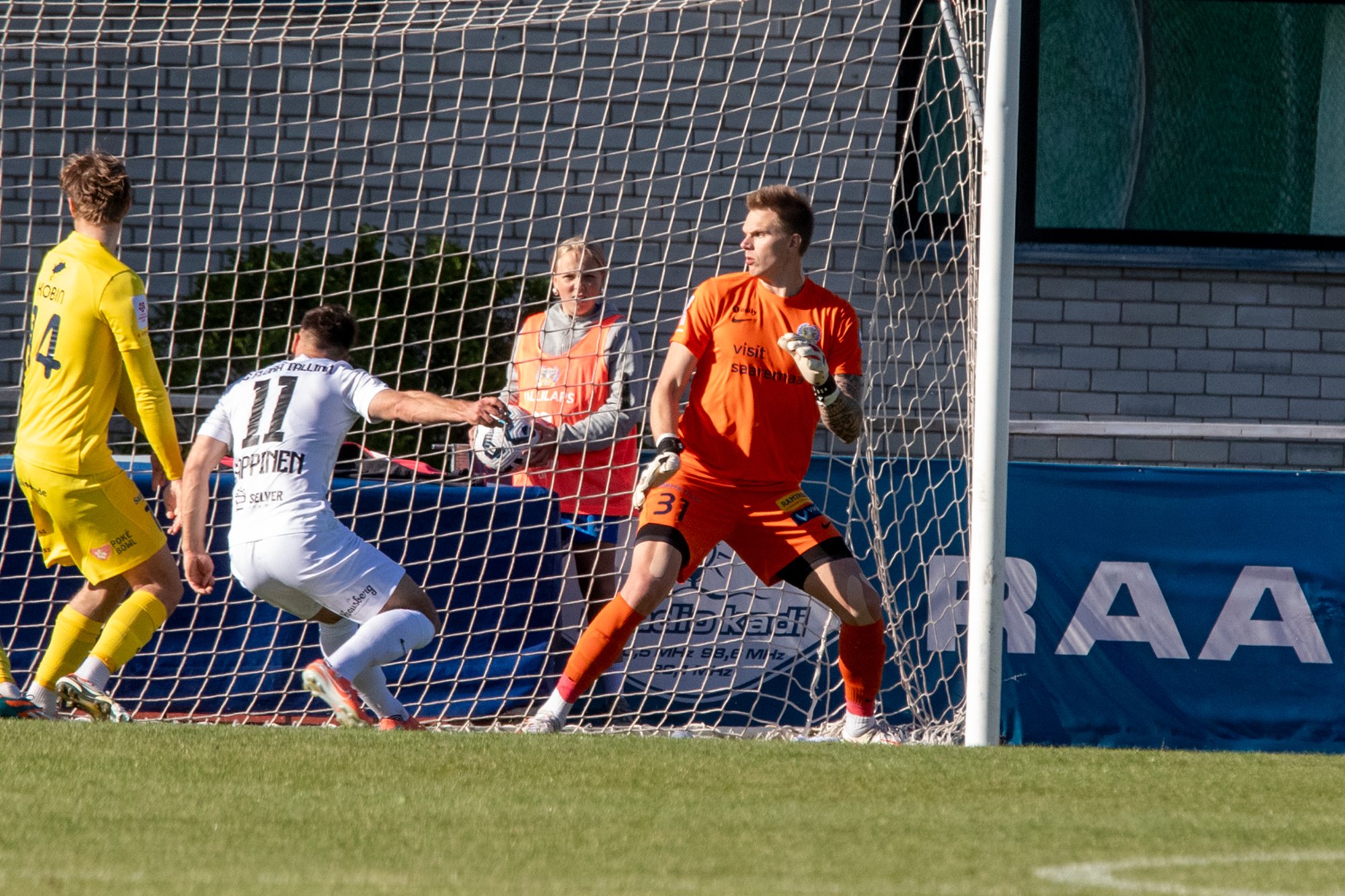 FOTOD | FC Flora teenis Kuressaares võidupunktid, Tammeka nahutas Kalevit