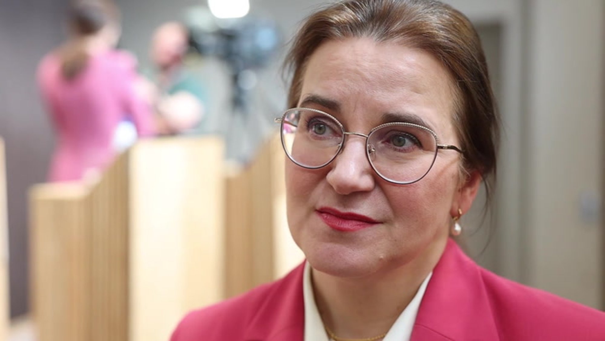 VIDEO | Ministeerium soovib muuta karistusseadustikku ja kriminaliseerida vaimse vägivalla. Pakosta: ähvardamine selgelt karistatav veel ei ole