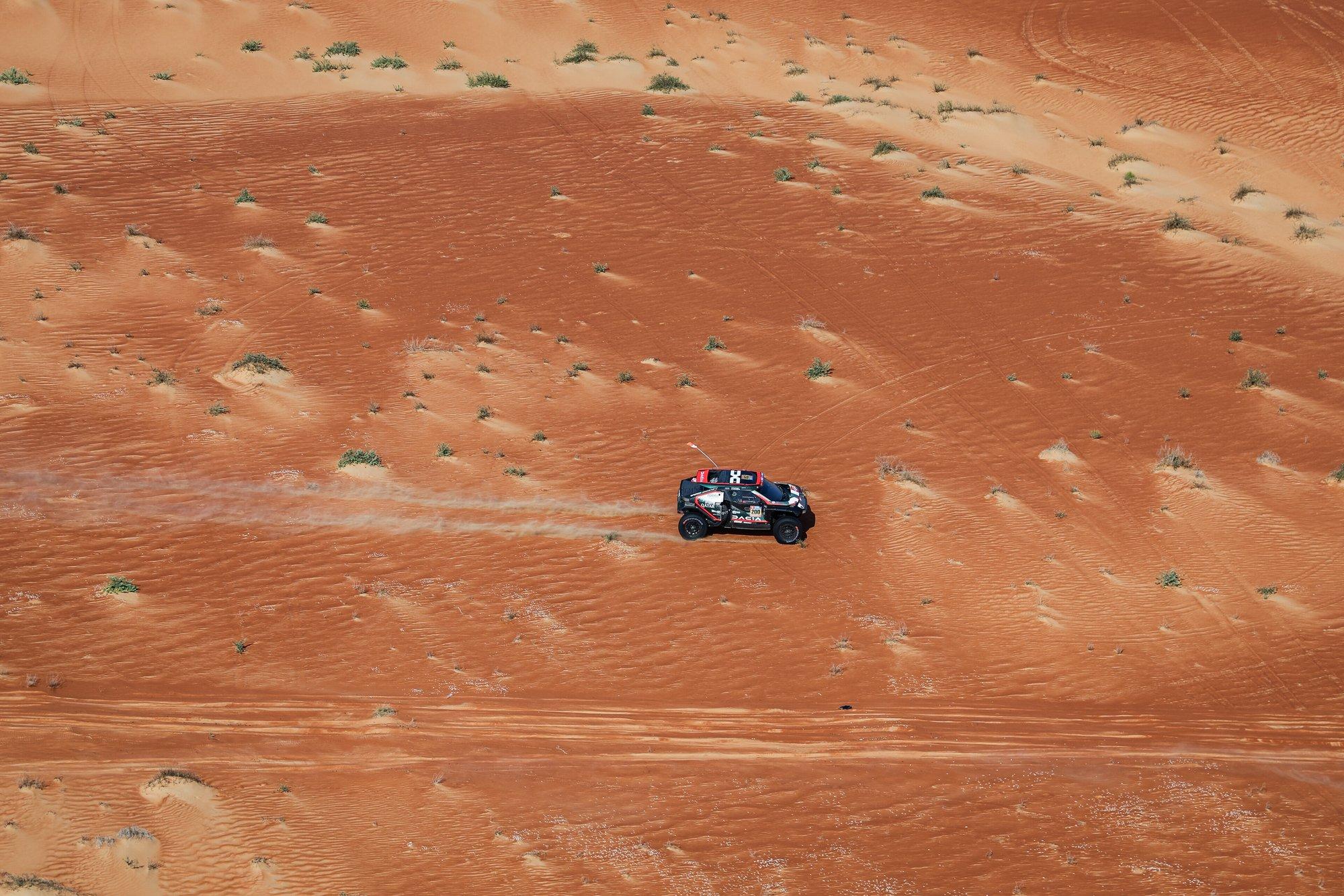 MM-sarja uue ralli peaproov algas murettekitavalt