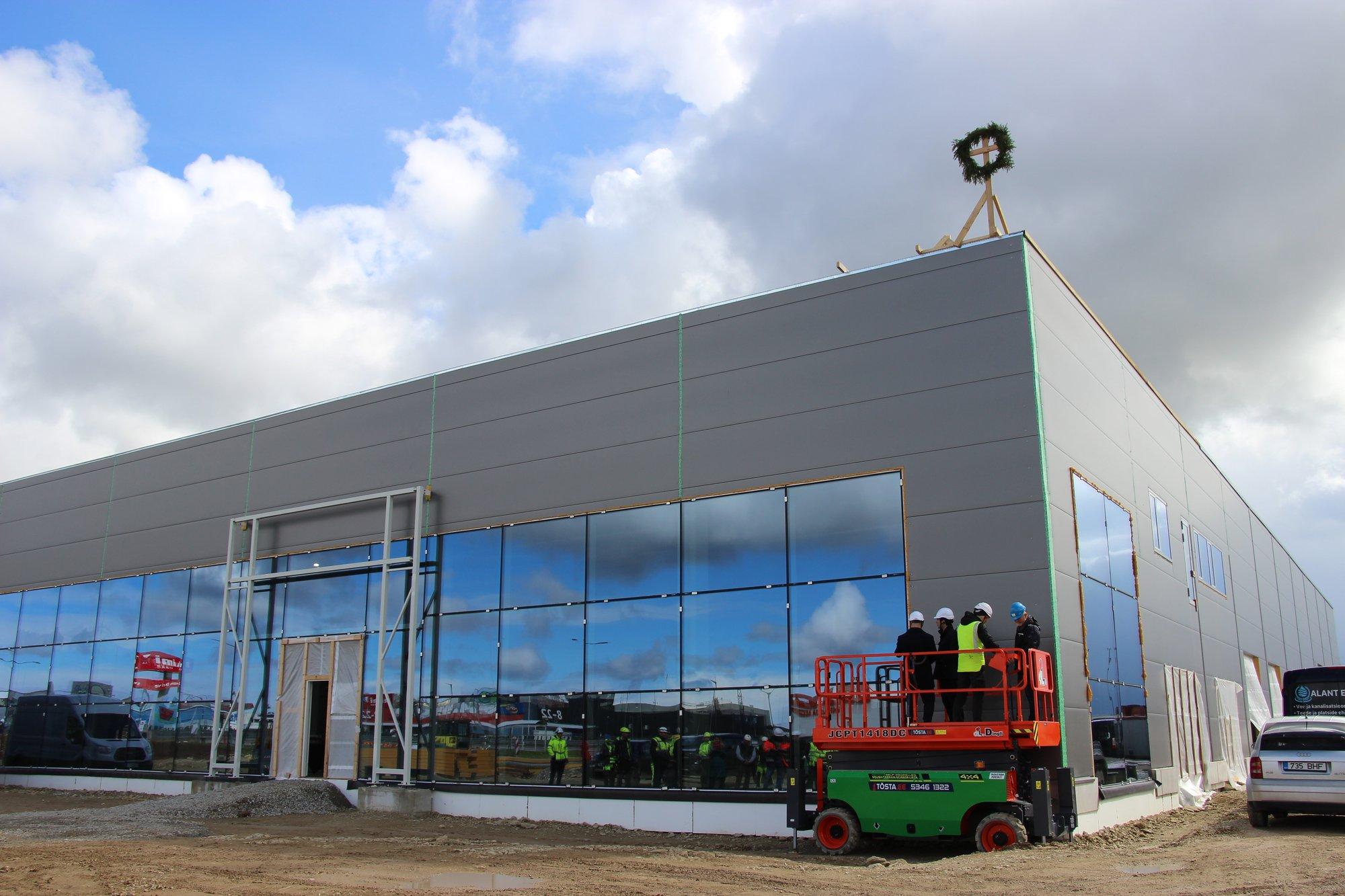 FOTOD | Inchcape rajab Laagrisse Fordi ja Mazda uue müügiesinduse