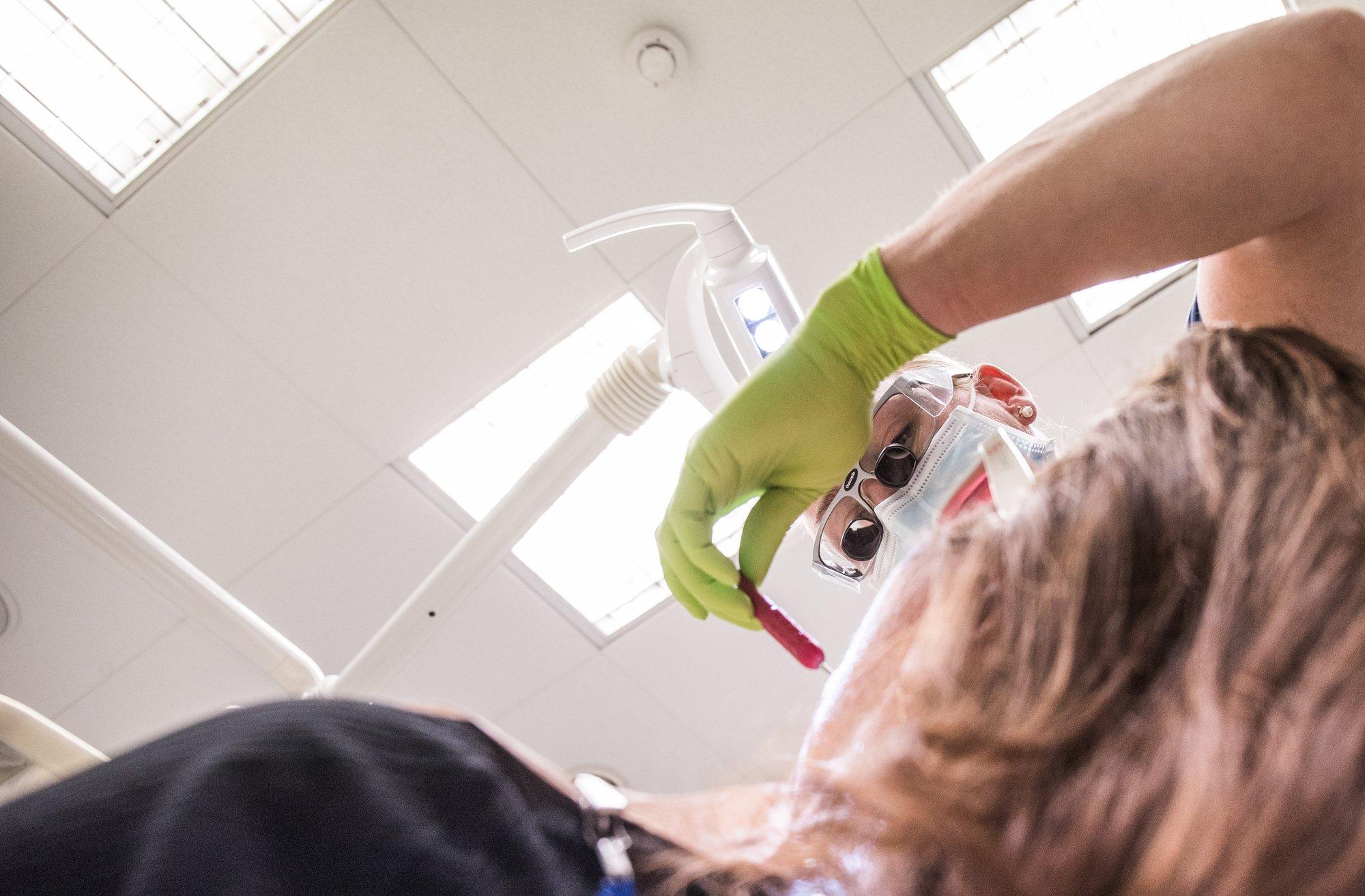 Meditsiiniturism õitseb. Aga mis saab siis, kui Türgis pandud uued hambad kodus suust kukuvad?