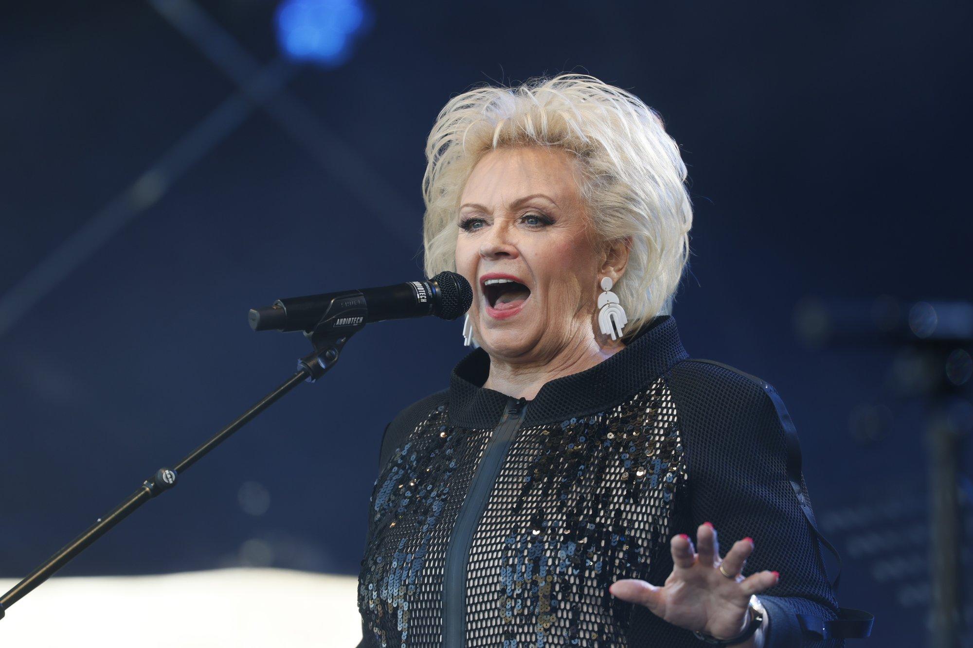 OTSEFOTOD | Rahvas elab kaasa! Narva Euroopa päeva kontserdil astuvad üles Anne Veski ja nublu