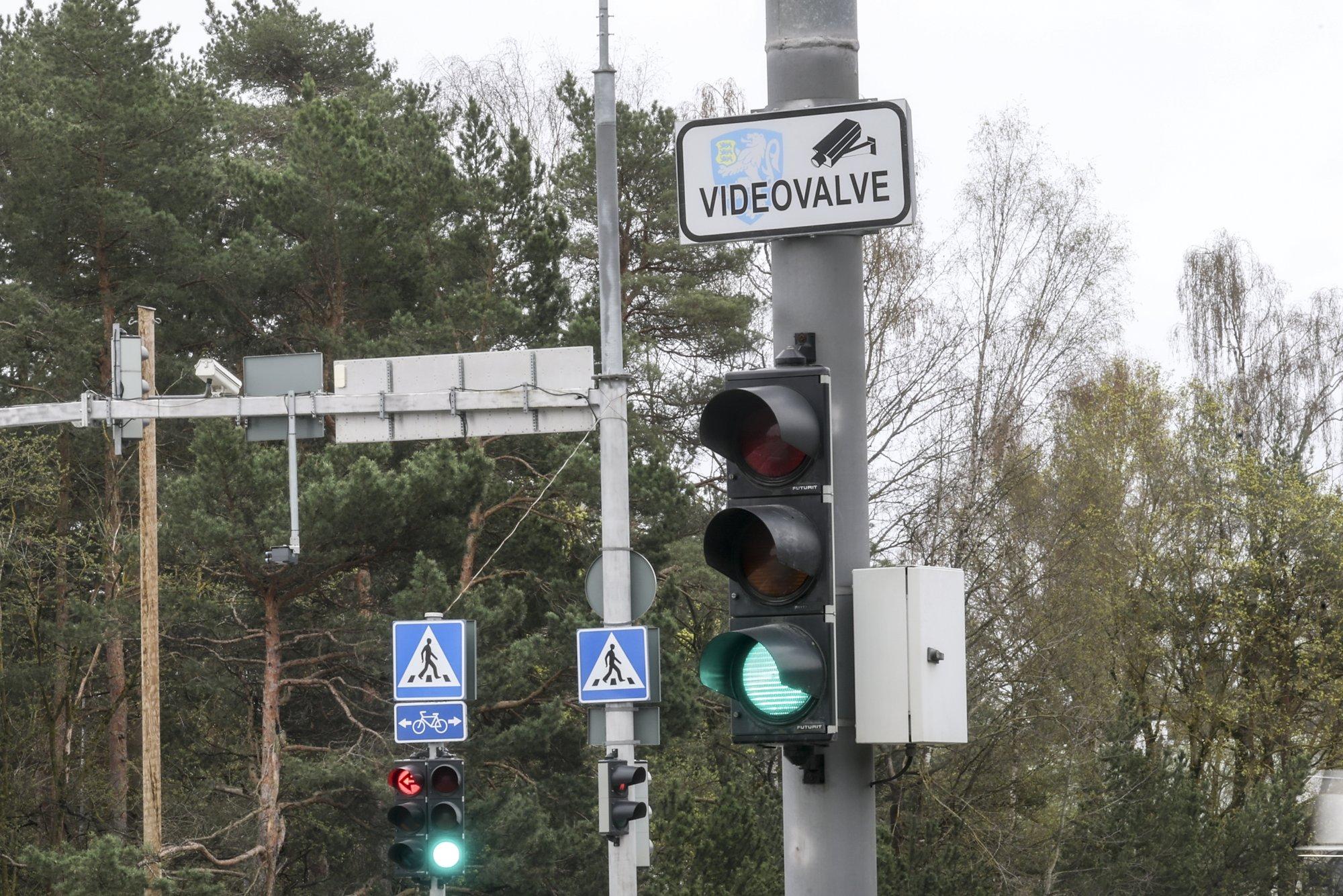 Õiguskomisjon saatis numbrituvastuskaamerate seaduse teisele lugemisele, maksu- ja tolliamet saab ka kaameratele juurdepääsu