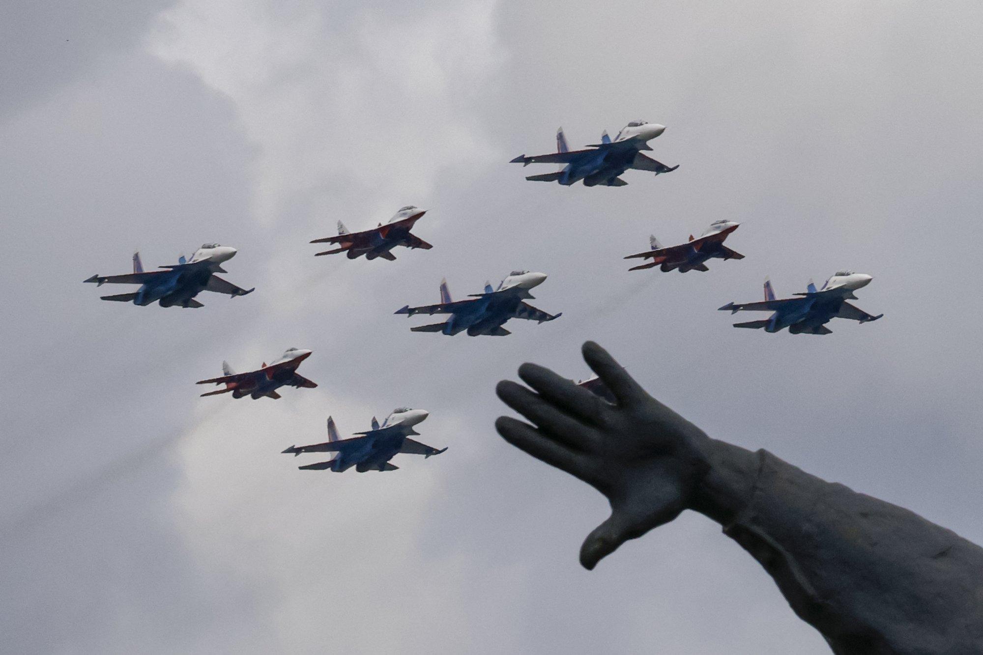 JUHTKIRI | Pöörame rahupüha Kremli vastu