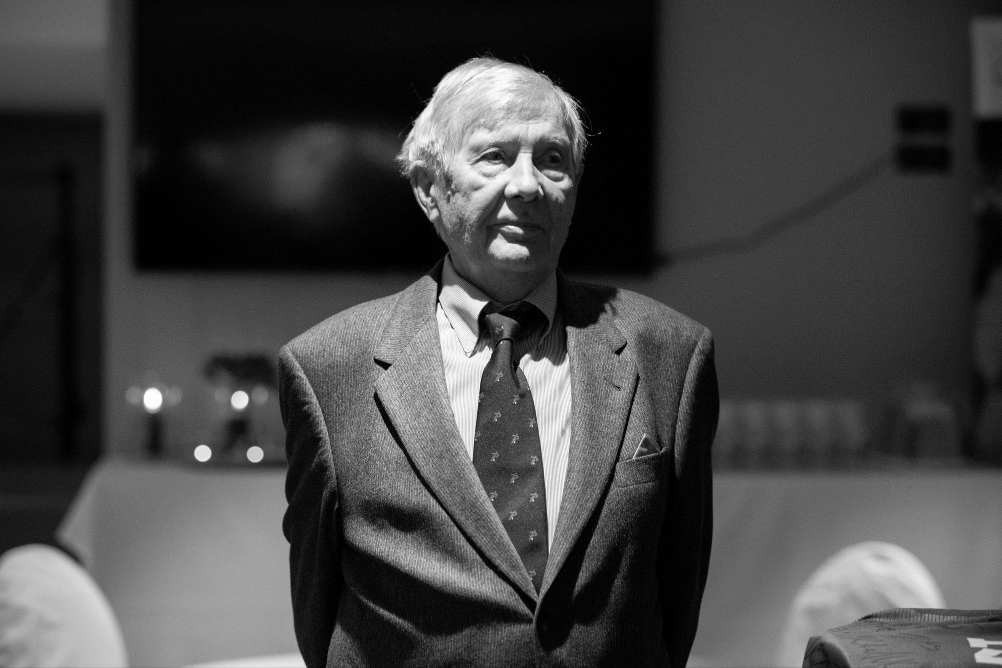 Premium liiga 12. vooru kohtumised algavad leinaseisakuga