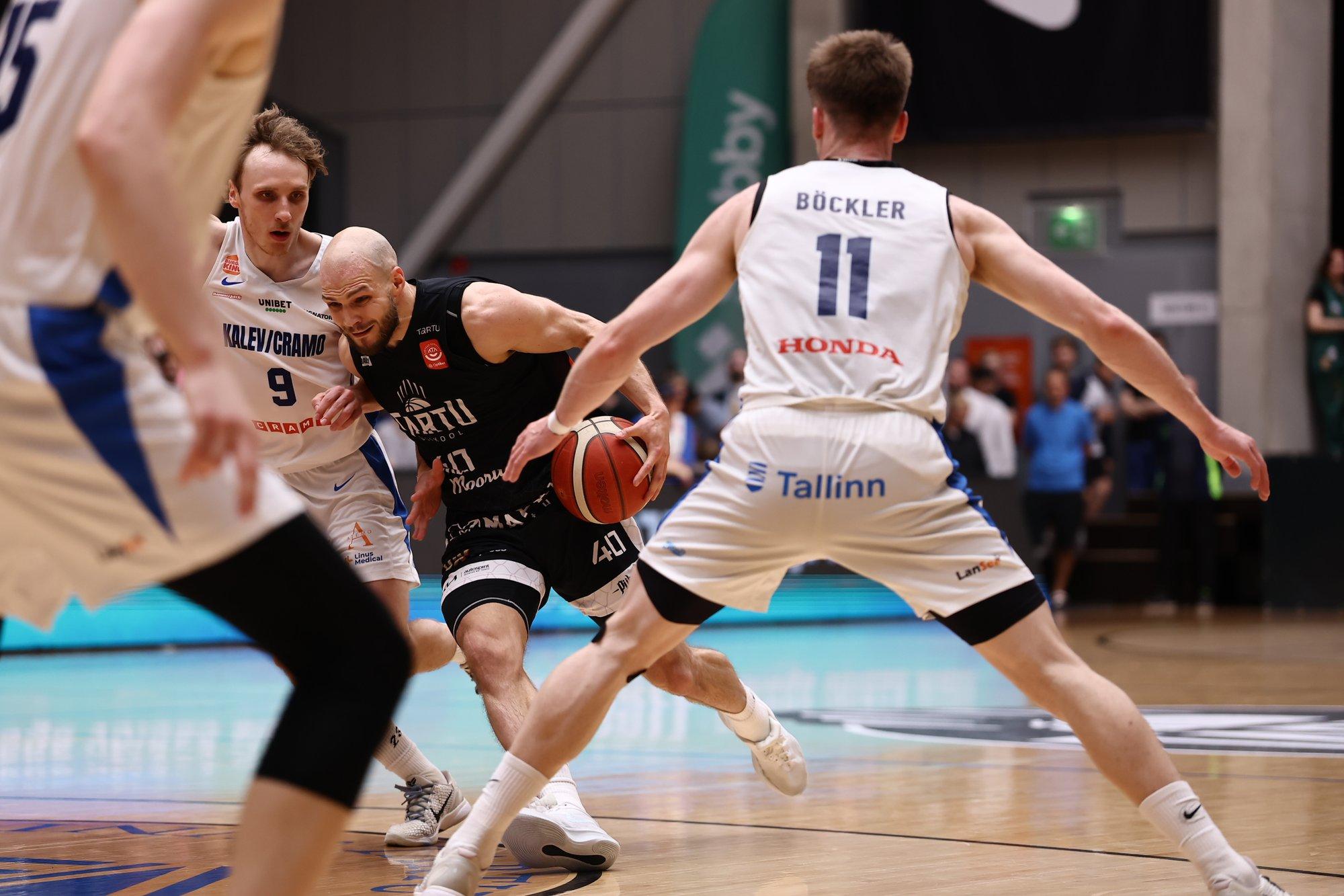 9 KÜSIMUST | Kas Hermet putitatakse viiendaks mänguks terveks? Kas Tapé suudab püsida väljakul? Kumb sats harjub vilejoonega?