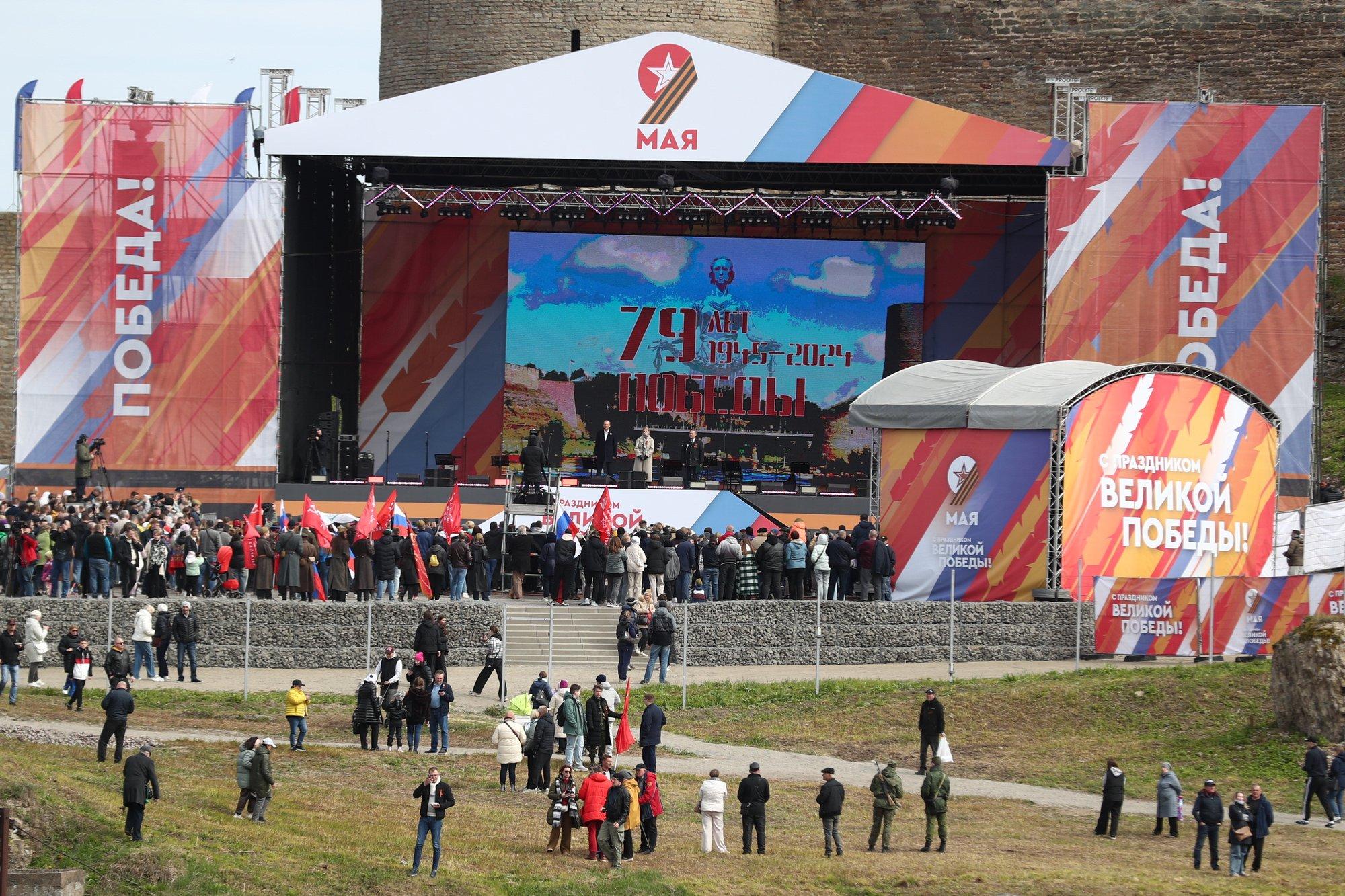 Anne Veski Eestis ja Tatjana Bulanova Venemaal. 9. mail toimub Narva jõe kallastel kaks kontserti