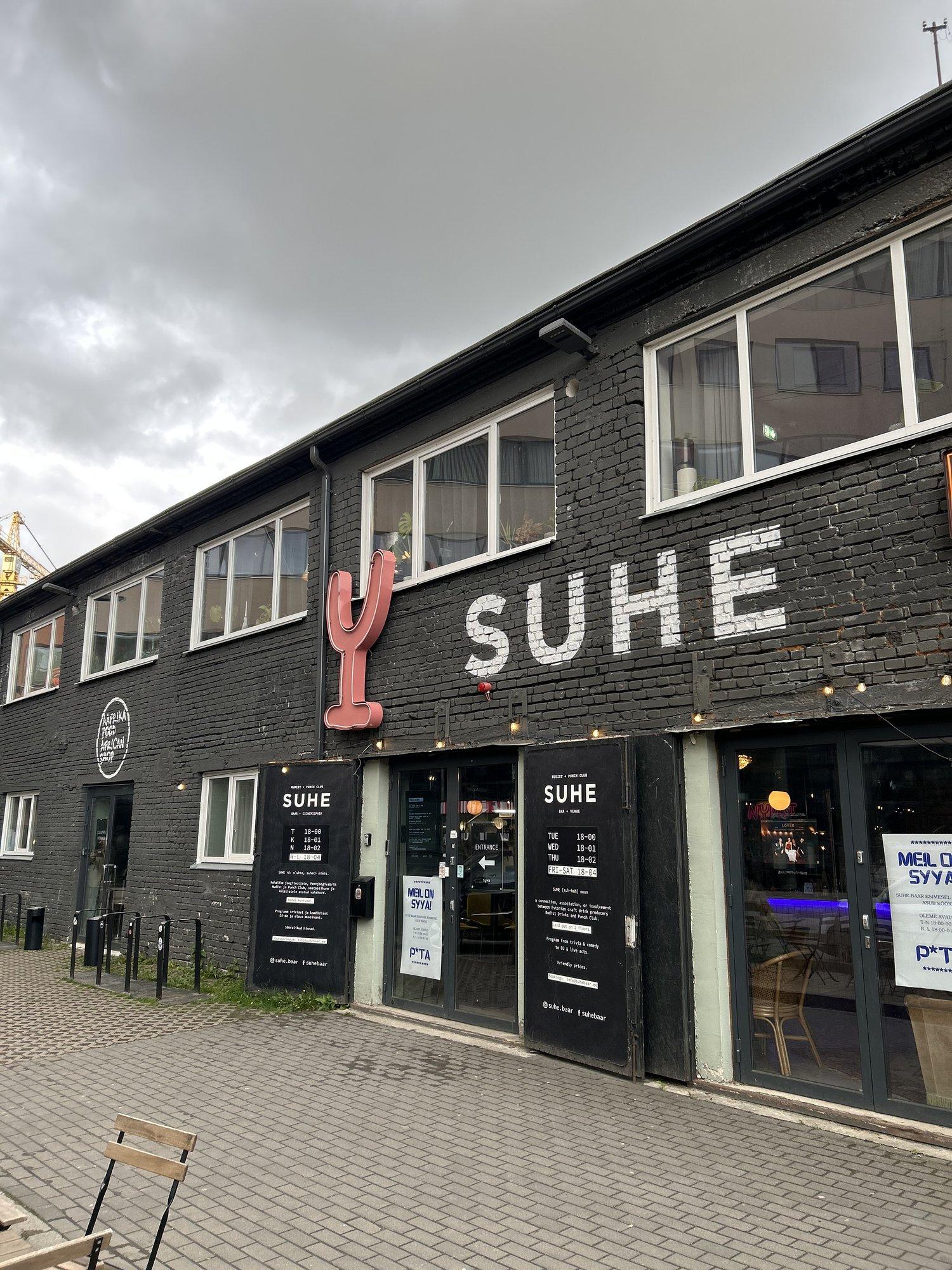 Telliskivis lammutatakse legendaarne hoone. Populaarne Suhe baar ja Junimperium kolivad uude kohta