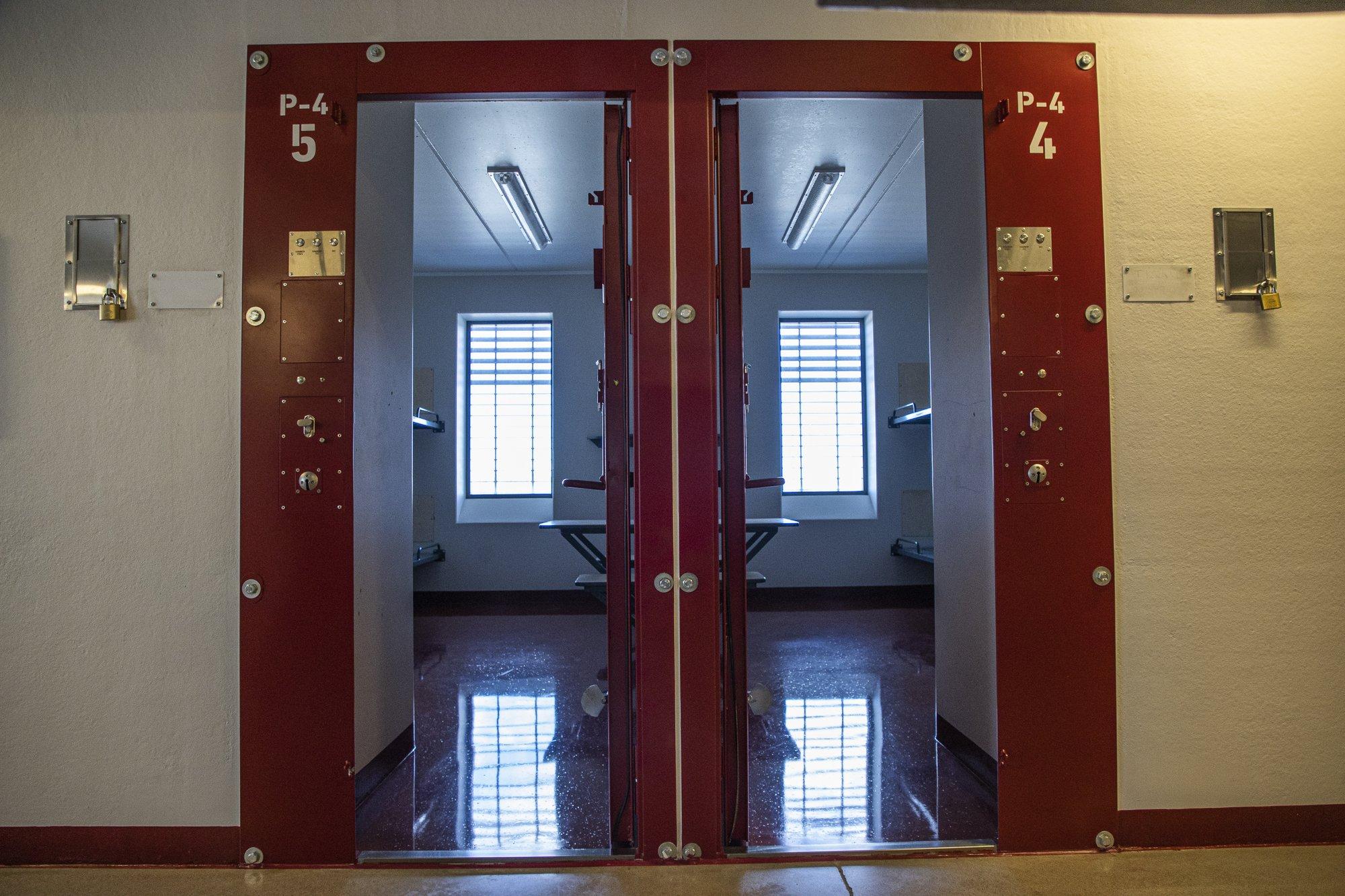 Ministeerium plaanib seadusemuudatust, mille mõjul vabaneks tulevikus trellide tagant enne tähtaega ligi 200 vangi