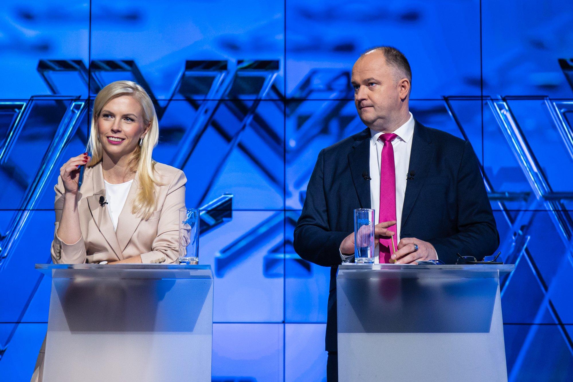 Telenägu Andres Kuusk saatis otse-eetris armsa tervituse äsja emaks saanud Liisu Lassile