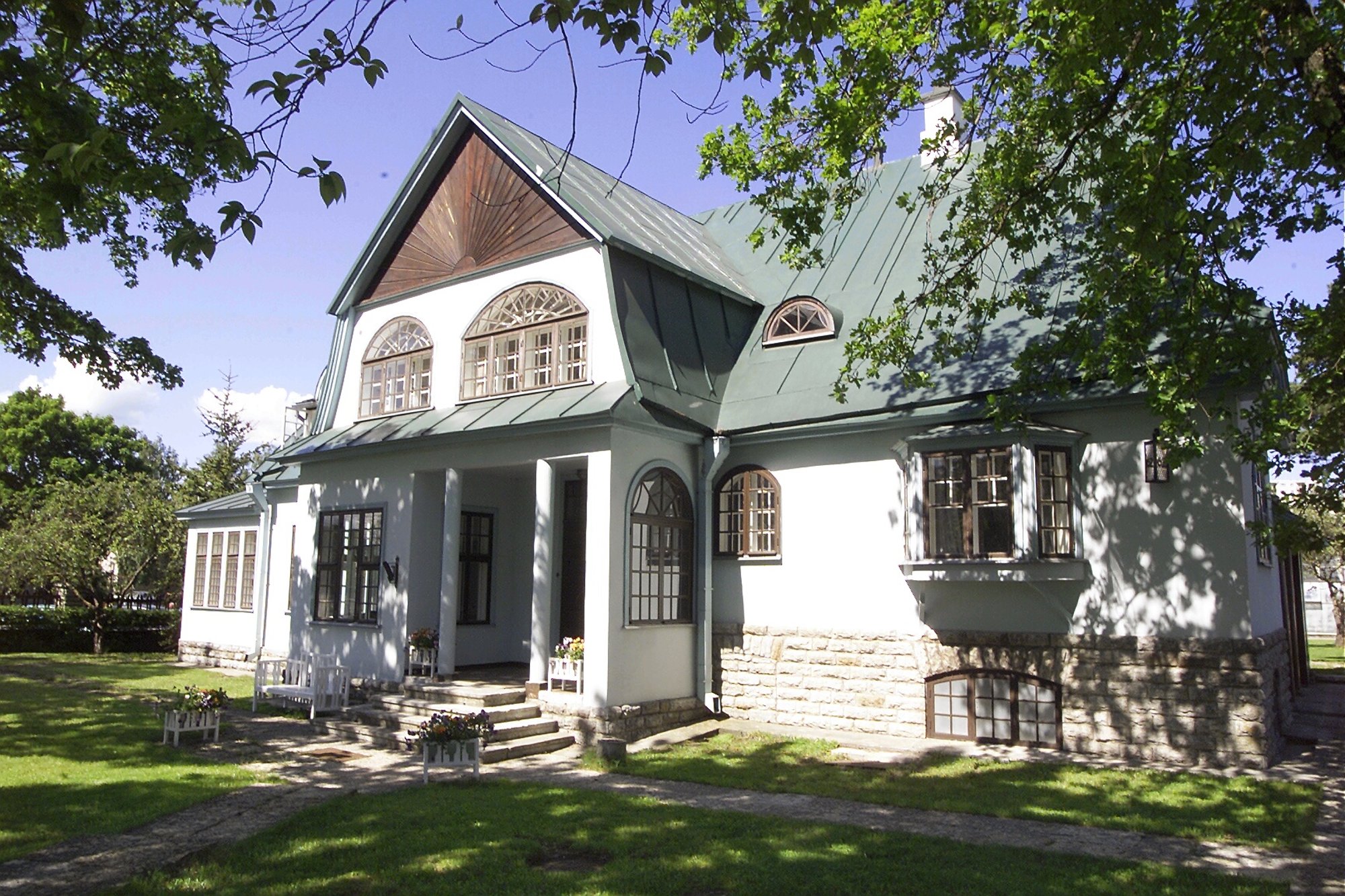 Uus omanik tahab Tallinnas asuva sajandivanuse villa lammutada ja ehitada asemele kontorihoone