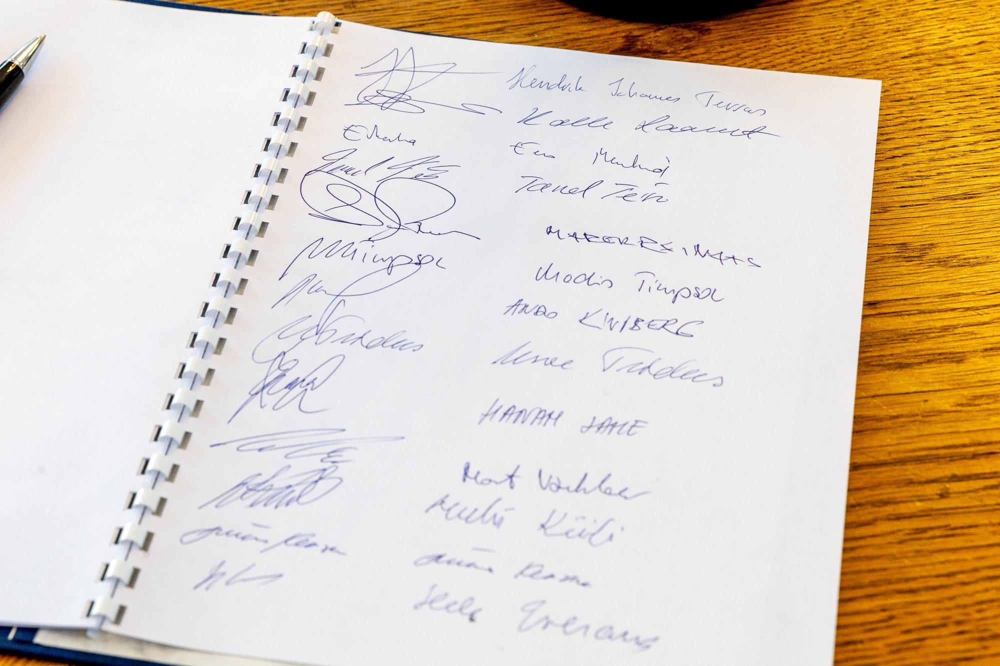 JUHTKIRI | Valitsejad koostasid valimisteks jõuluvanale soovinimekirja