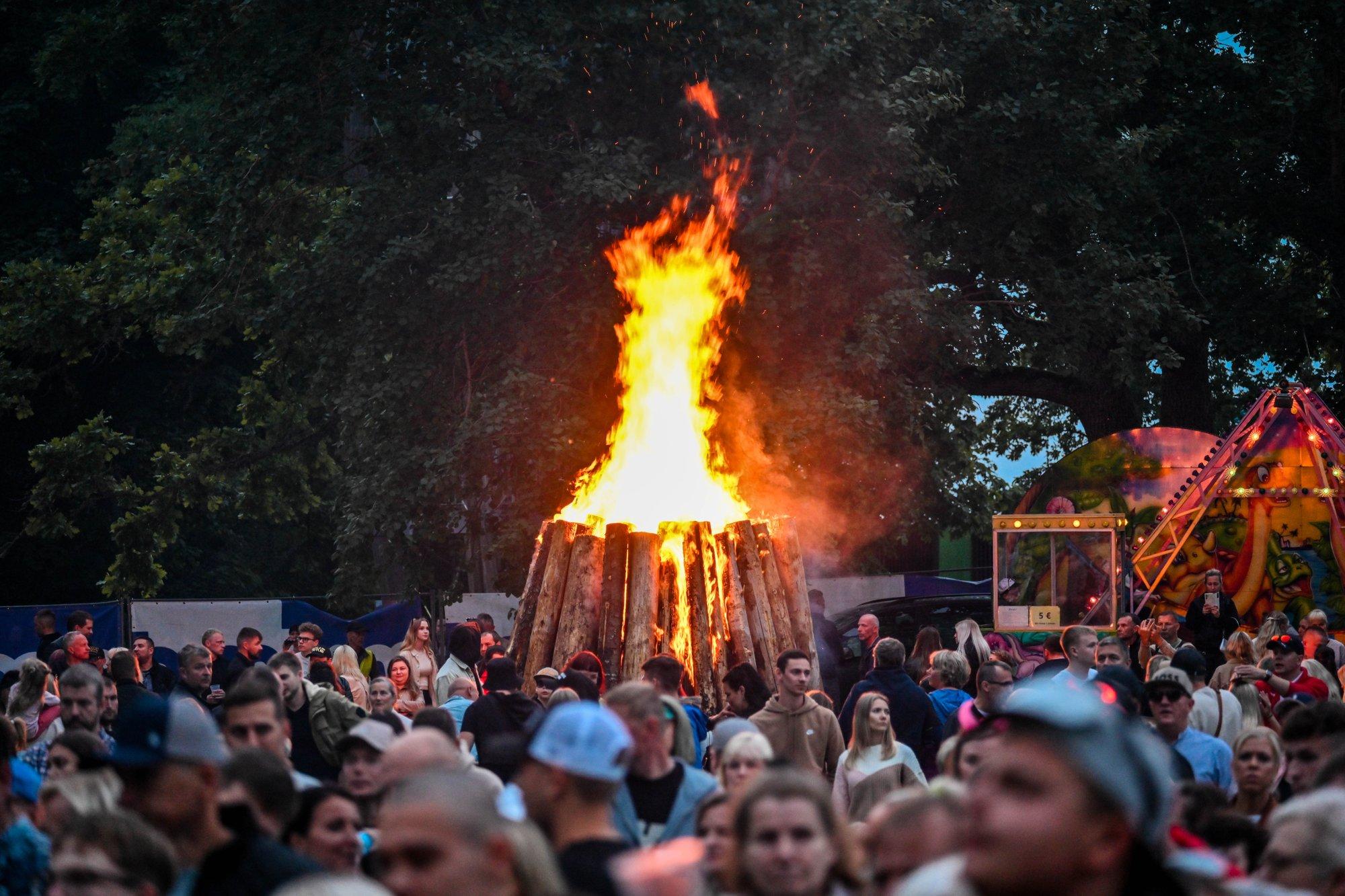 JUUNIKUU ILM | Ilmatargad ennustavad: kas jaanipäev tuleb taas vihmane?