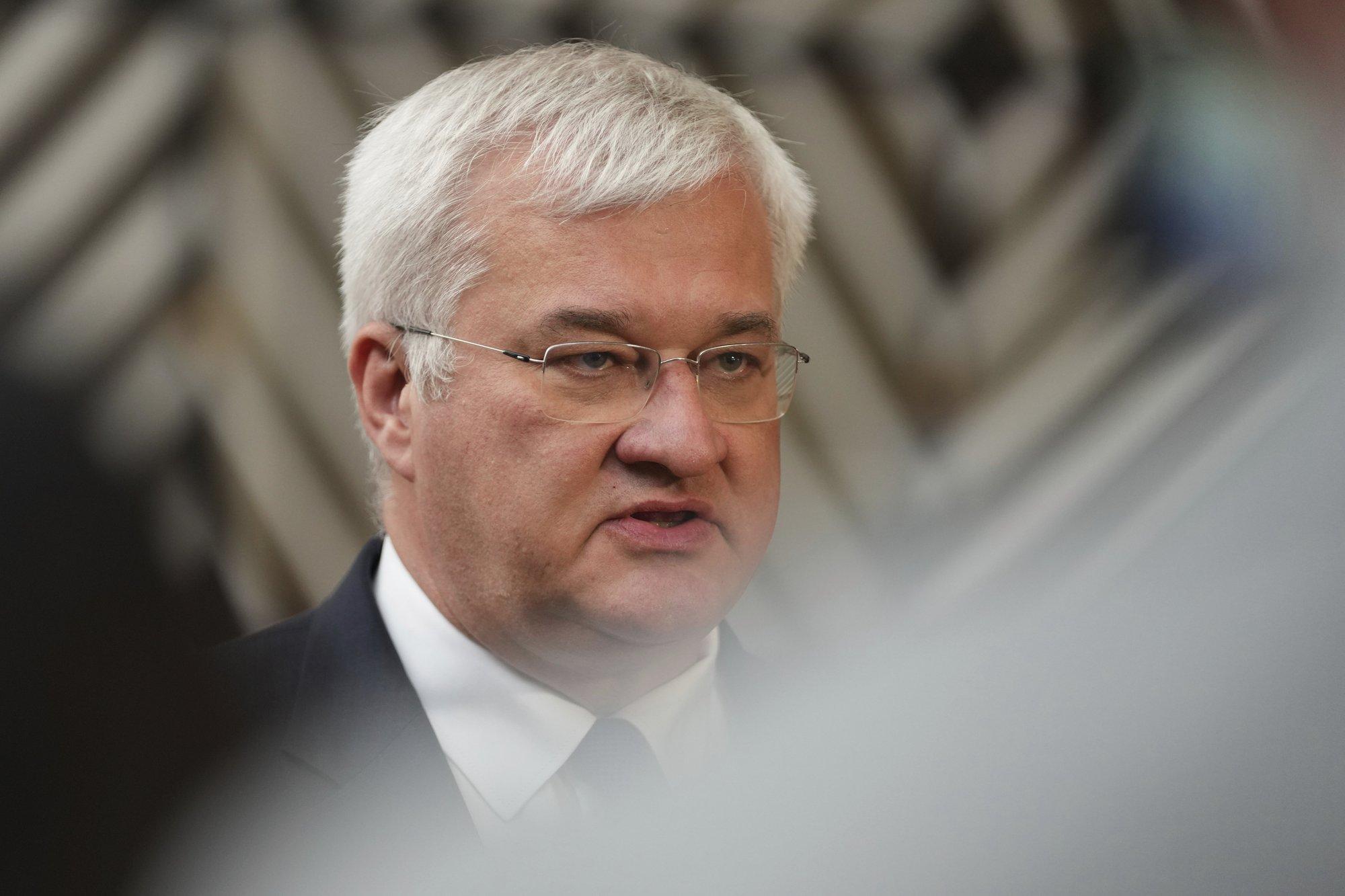 Ukraina välisminister: Kiiev kaalub Zelenskõi ja Putini kohtumise korraldamist Vatikanis