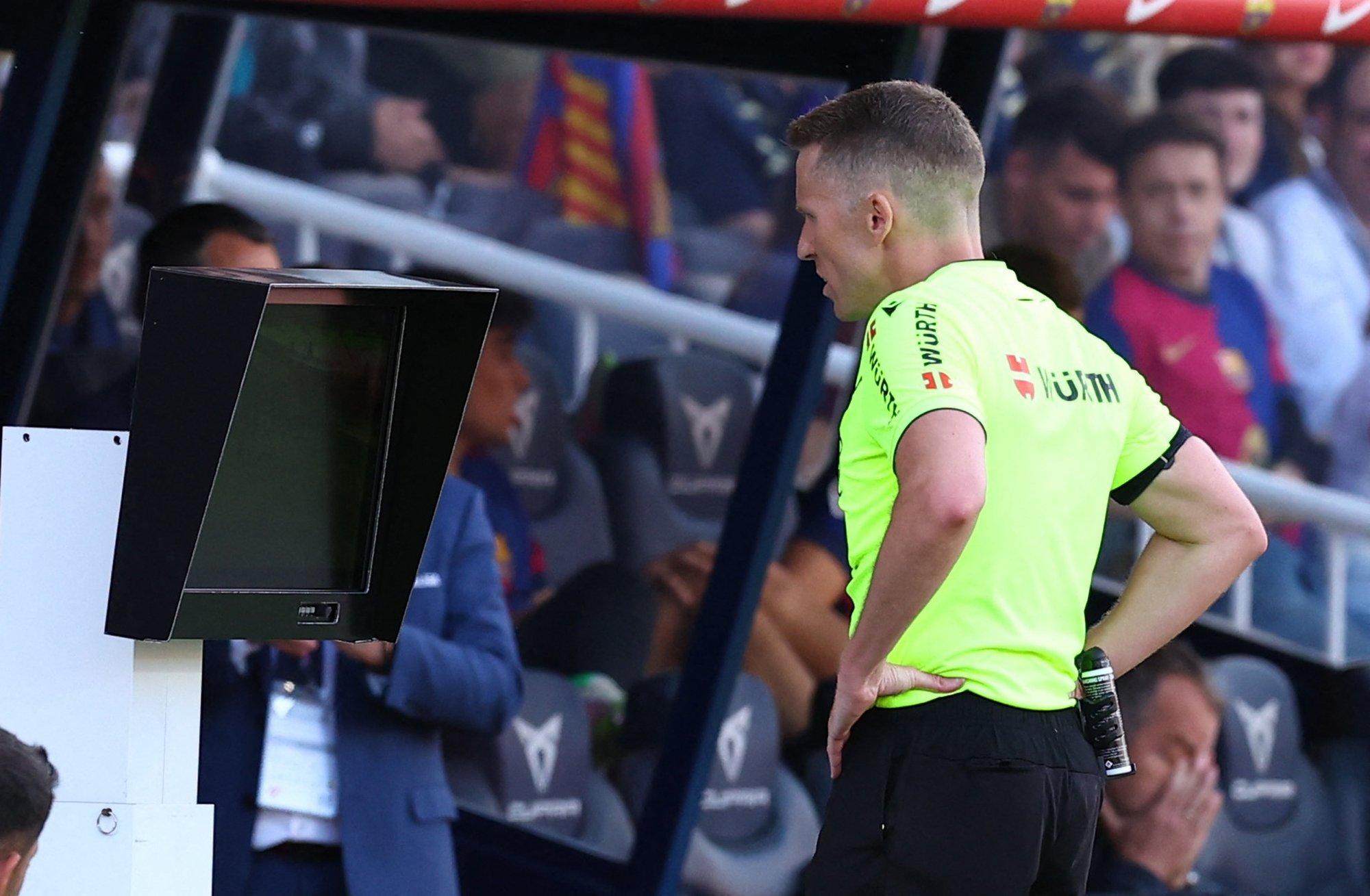 VIDEO | Skandaal El Clasico ümber: miks kõlasid VAR-i ruumis sõnad „jumal tänatud“?