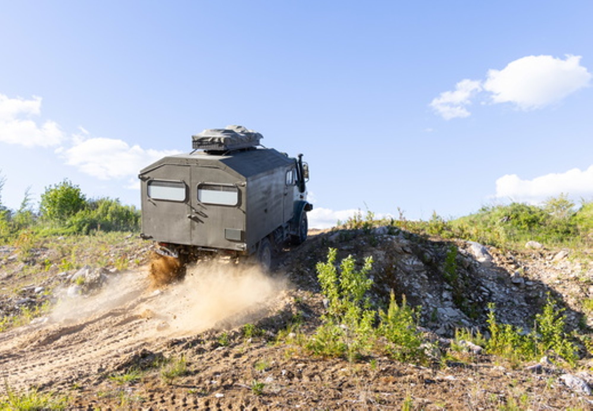 FOTOD | Kaitsevägi sai juurde ligi kaks tosinat autojuhti